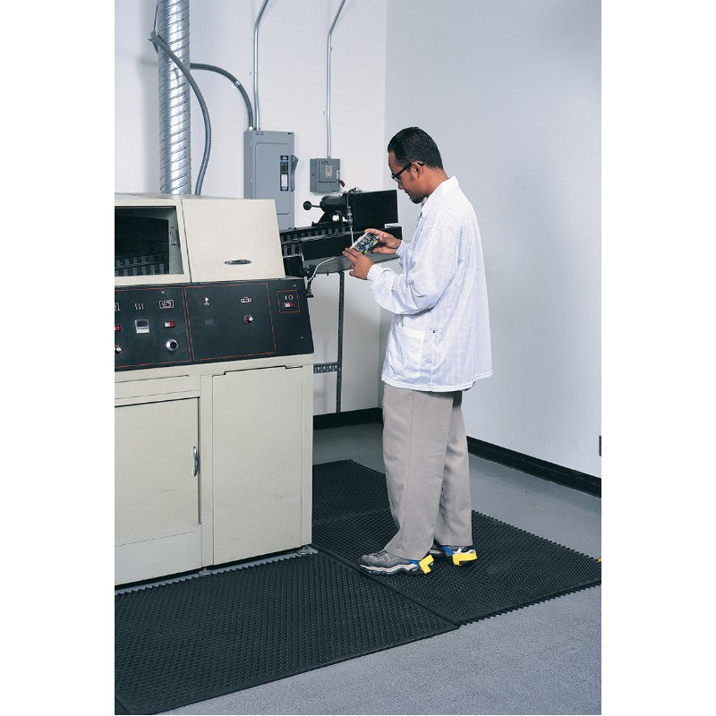 Desco 40936 Statfree i™ Conductive Runner, Black, 3' x 5'